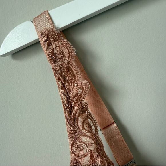 SOMA | Sensuous Lace Unlined Bra Size 36E - Picture 2 of 6